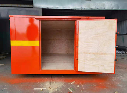 静安车载炸药箱