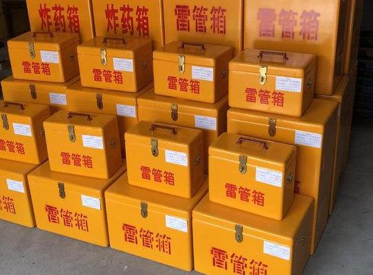 静安玻璃钢雷管箱的使用寿命一般是多少？