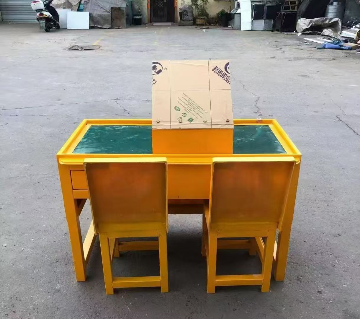 静安防静电导通桌井下煤矿火工品发放桌：危险品流转的安全守护者